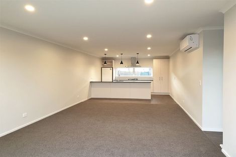 Photo of property in 16 Bluff Road, Kenepuru, Porirua, 5022