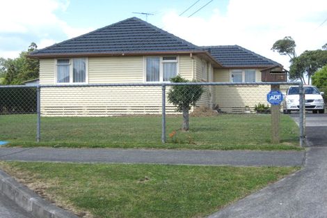 Photo of property in 22 Arimu Road, Papakura, 2110