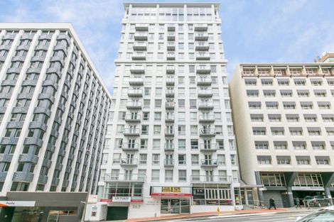 Photo of property in Terrace Heights Apartments, 2c/163 The Terrace, Wellington Central, Wellington, 6011