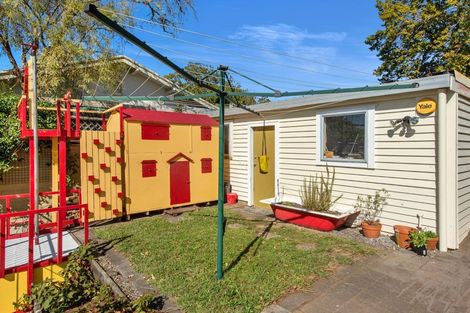 Photo of property in 82 Lake Crescent, Hamilton Lake, Hamilton, 3204