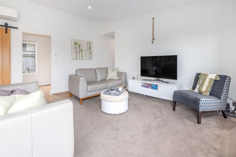 Photo of property in 9 Tauhou Place, Waikanae, 5036