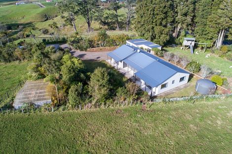 Photo of property in 254 Cross Road, Te Popo, Stratford, 4394