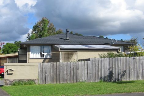 Photo of property in 5 Parma Place, Henderson, Auckland, 0612