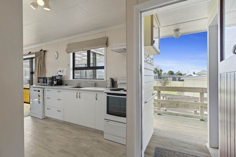 Photo of property in 82 High Street, Eltham, 4322