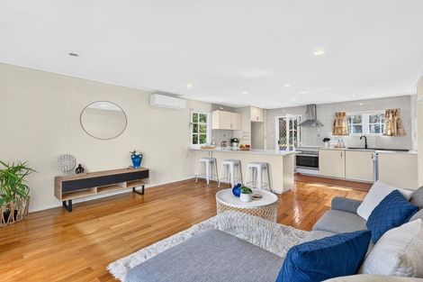 Photo of property in 60 Makora Road, Massey, Auckland, 0614