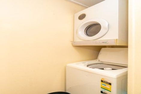 Photo of property in 33 Clyde Street, North Dunedin, Dunedin, 9016