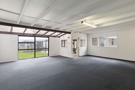 Photo of property in 3 Cloverlea Road, Westbrook, Palmerston North, 4475