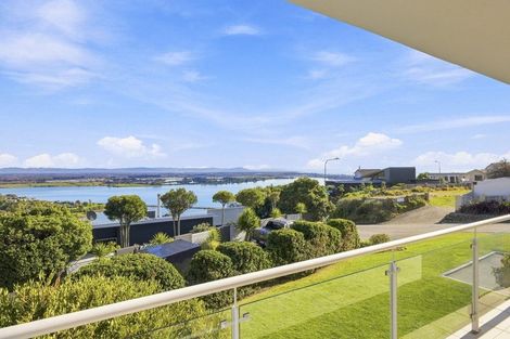 Photo of property in 60 Glenstrae Road, Redcliffs, Christchurch, 8081