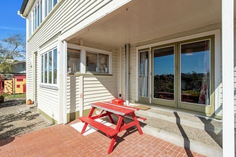 Photo of property in 82 Lake Crescent, Hamilton Lake, Hamilton, 3204
