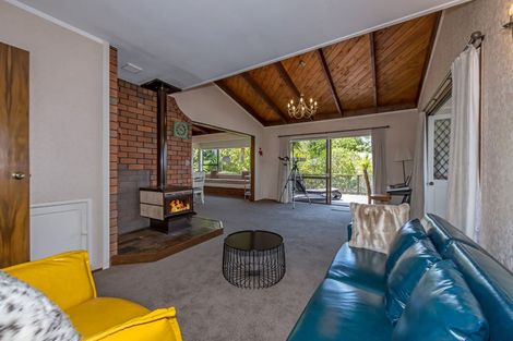 Photo of property in 20 Zita Avenue, Matakatia, Whangaparaoa, 0930