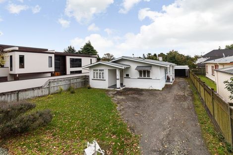 Photo of property in 32 Union Street, Hokowhitu, Palmerston North, 4410
