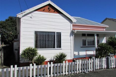 Photo of property in 16 Thompson Street, Greymouth, 7805