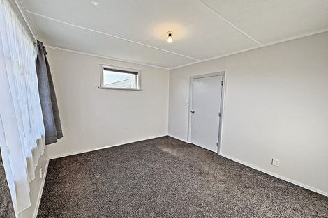 Photo of property in 240 Cornfoot Street, Castlecliff, Whanganui, 4501
