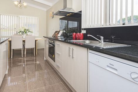 Photo of property in 4b Smiths Avenue, Papakura, 2110