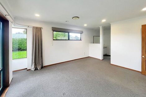Photo of property in 86 Pahiatua Street, Hokowhitu, Palmerston North, 4410