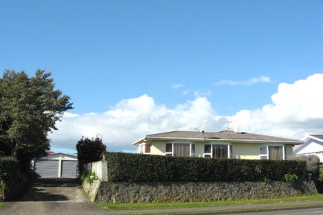 Photo of property in 143 Mangorei Road, Merrilands, New Plymouth, 4312