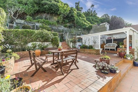 Photo of property in 26 Ferry Street, Seatoun, Wellington, 6022