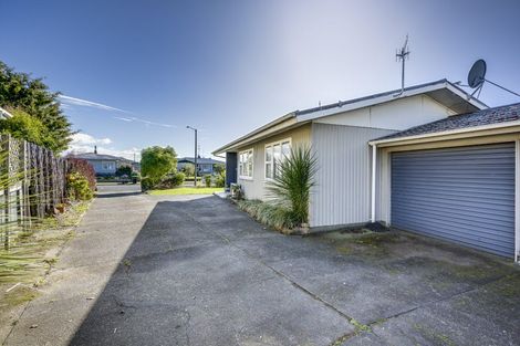 Photo of property in 35 Clarence Cox Crescent, Pirimai, Napier, 4112