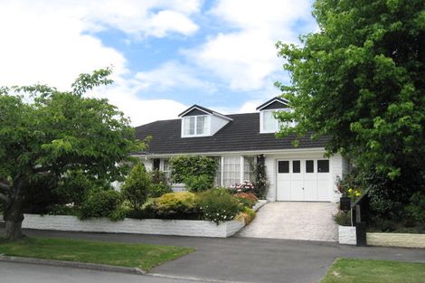 Photo of property in 15 Highfield Place Avonhead Christchurch City