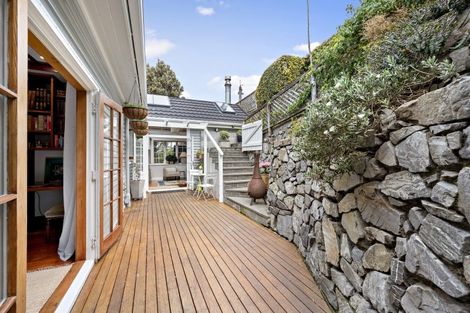 Photo of property in 152 Grafton Road, Roseneath, Wellington, 6011