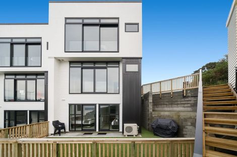 Photo of property in 15 Nanda Way, Khandallah, 6035