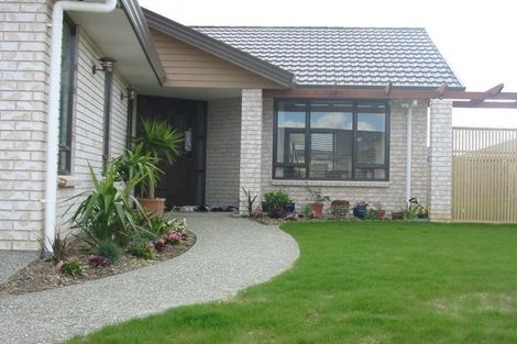 Photo of property in 4 Geneva Terrace, Kelvin Grove, Palmerston North, 4414