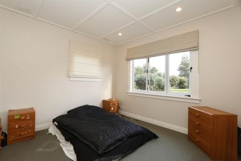 Photo of property in 5 Layard Street, Opunake, 4616