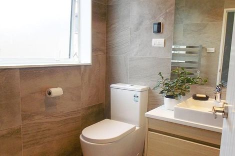 Photo of property in 26 Craigs Way, Hobsonville, Auckland, 0616