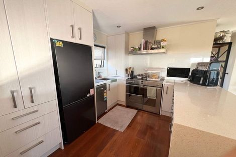 Photo of property in 46 Marendellas Drive, Bucklands Beach, Auckland, 2014