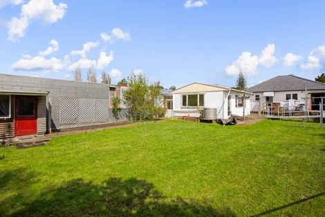 Photo of property in 55 Beaubank Road, Kelston, Auckland, 0602