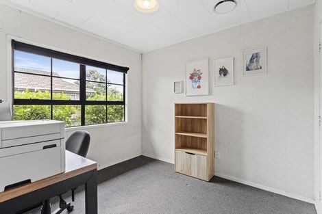 Photo of property in 19 Barbados Drive, Unsworth Heights, Auckland, 0632