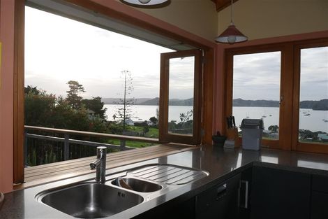 Photo of property in 6 Reotahi Road, Whangarei Heads, Whangarei, 0174