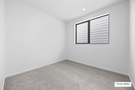 Photo of property in 30 Whare Kauri Road, Papakura, 2110