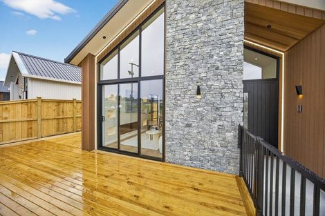 Photo of property in 12 Piko Road, Opaheke, 2113