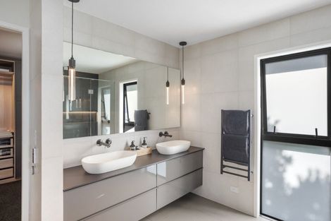 Photo of property in 14 Shalimar Crescent, Khandallah, Wellington, 6035