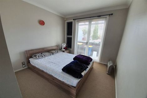 Photo of property in 11d Clearwater Cove, West Harbour, Auckland, 0618