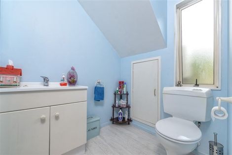 Photo of property in 2/5 Juvena Place, Clover Park, Auckland, 2019