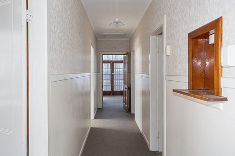 Photo of property in 108 Marine Parade, Bluff, 9814