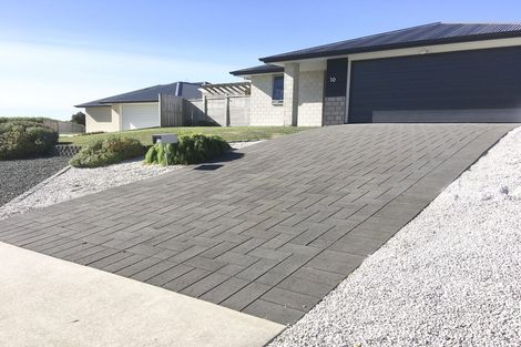 Photo of property in 10 Bryan Gallagher Place, Welcome Bay, Tauranga, 3175