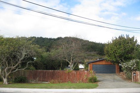 Photo of property in 10 Ruahine Street, Paraparaumu, 5032