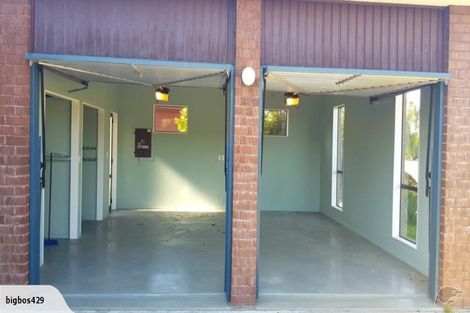 Photo of property in 17 Awanui Drive, Waikanae, 5036