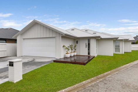 Photo of property in 5 Cotula Way, Papamoa Beach, Papamoa, 3118