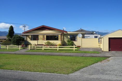 Photo of property in 20 Bentham Street, Westport, 7825