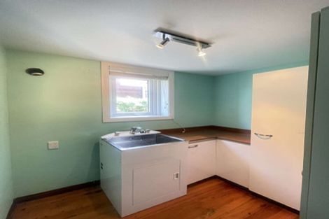 Photo of property in 25 Queensway, Three Kings, Auckland, 1024