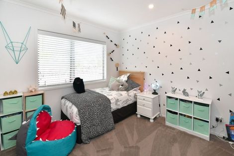 Photo of property in 27 The Circle, Manly, Whangaparaoa, 0930