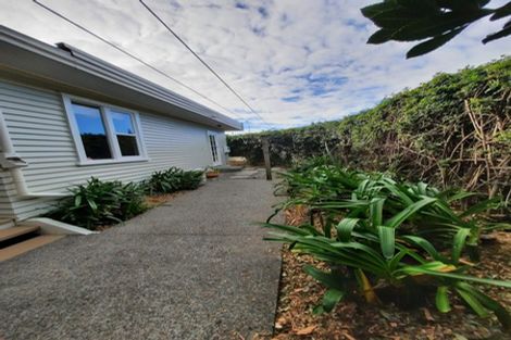 Photo of property in 14 Toru Road, Paraparaumu Beach, Paraparaumu, 5032