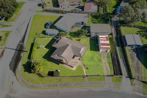 Photo of property in 2 Ben Keys Street, Te Puke, 3119