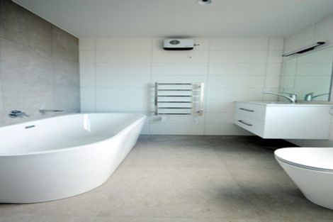 Photo of property in 169c Wallace Road, Mangere Bridge, Auckland, 2022