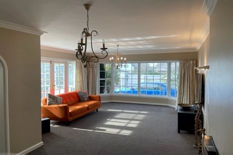 Photo of property in 55 Straven Road, Riccarton, Christchurch, 8011