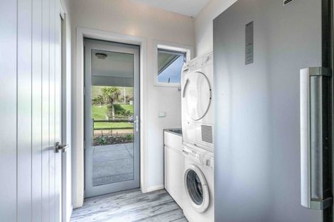 Photo of property in 2390 Owaka Highway, Katea, Balclutha, 9271